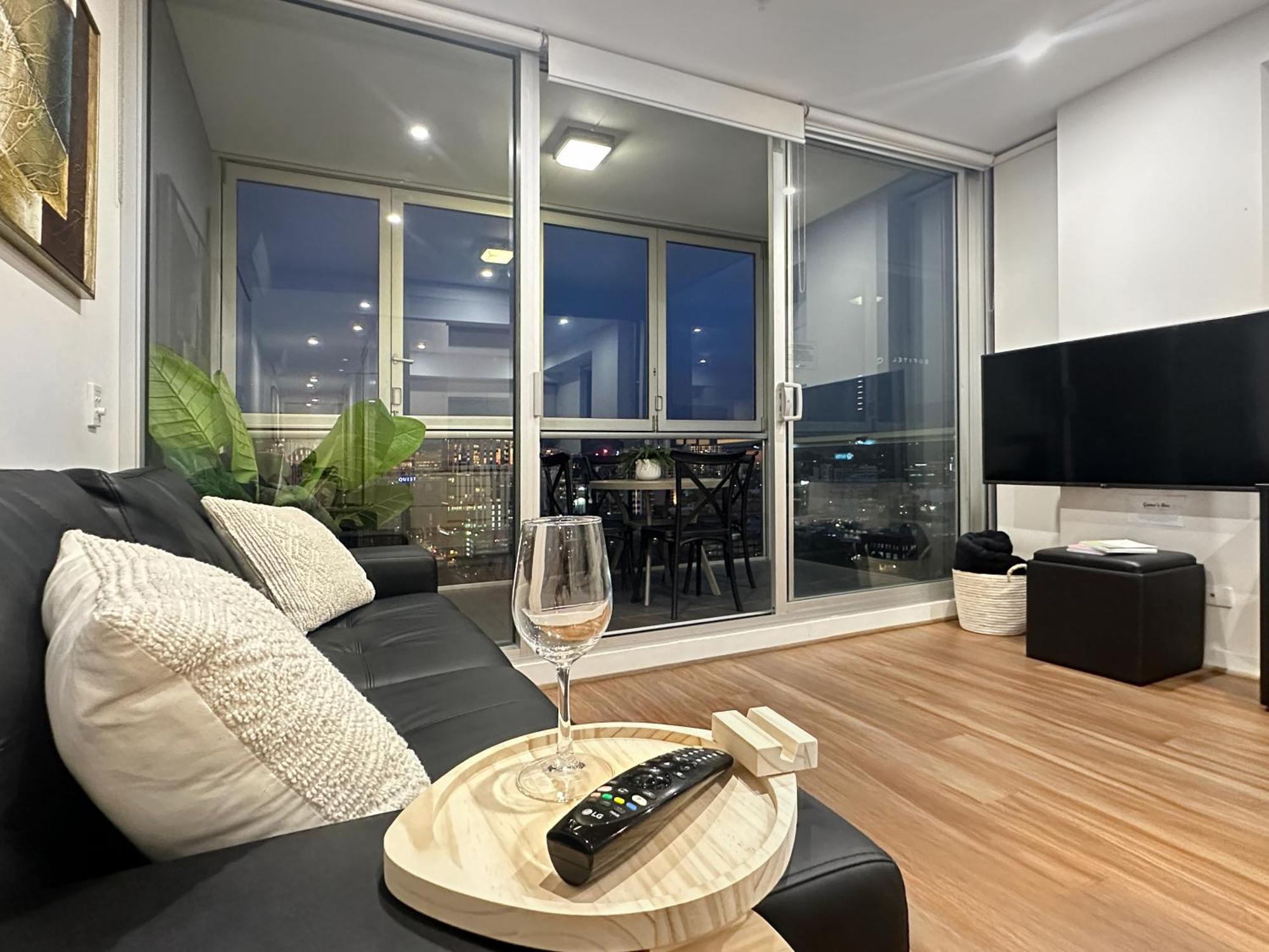 Penthouse View Apartment Luxury Cbd Penthouse Sleeps 6 Balcony Spa Access Adelaide Ngoại thất bức ảnh